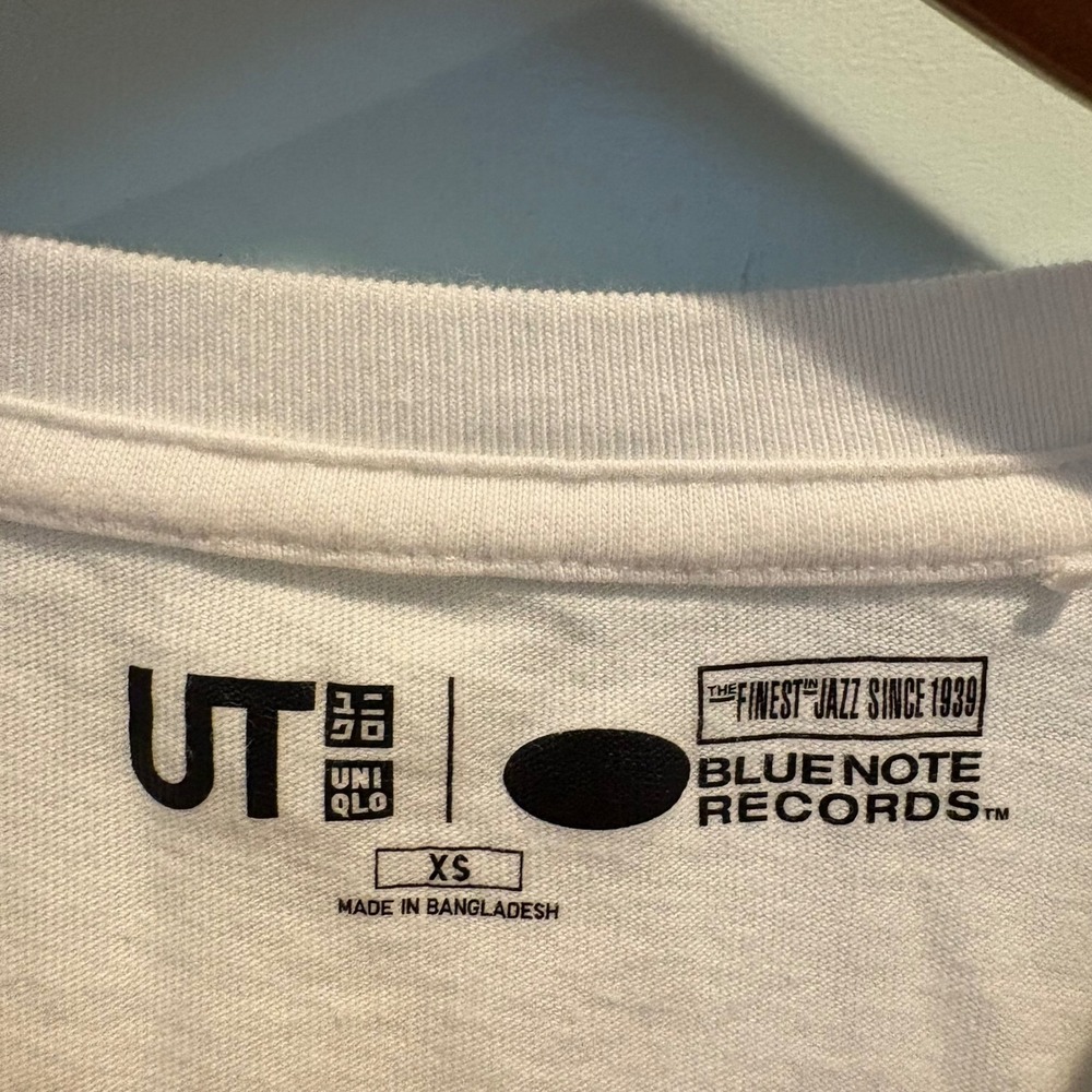 UNIQLO UT x Blue Note Records Freddie Hubbard Hub Tones Graphic T Shirt White XS - Picture 2 of 13